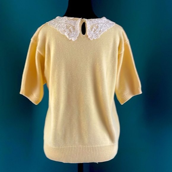 Crystal vintage Yellow Sweater with Lace Detail - Picture 4 of 6
